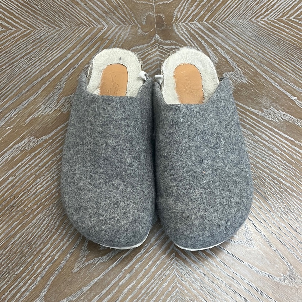 Vintage threads shoes for women slip on size 6.5